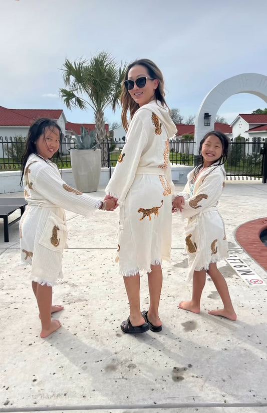 Kid Cheetah Robe (Hood and pockets)