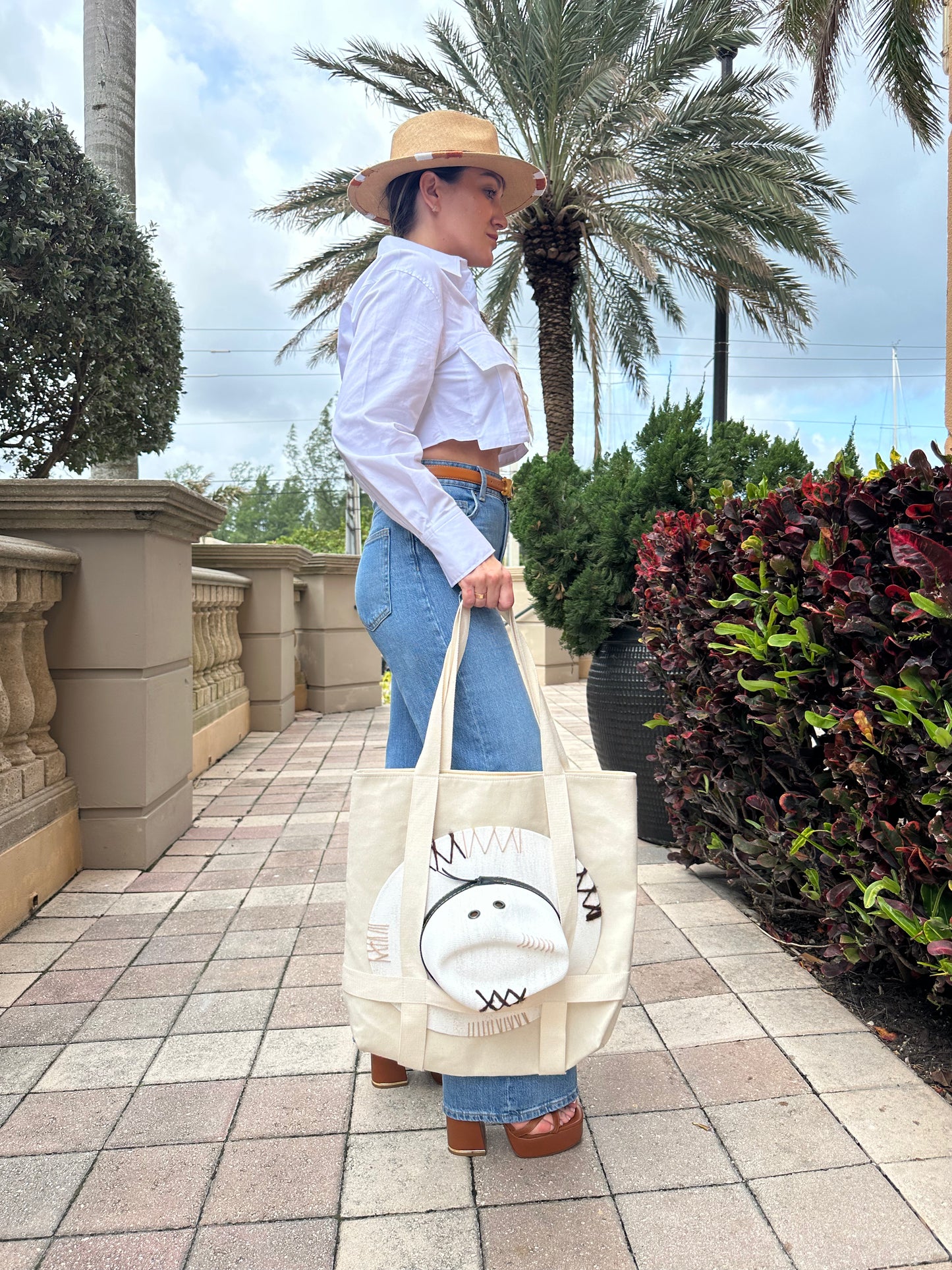 White canvas hat tote