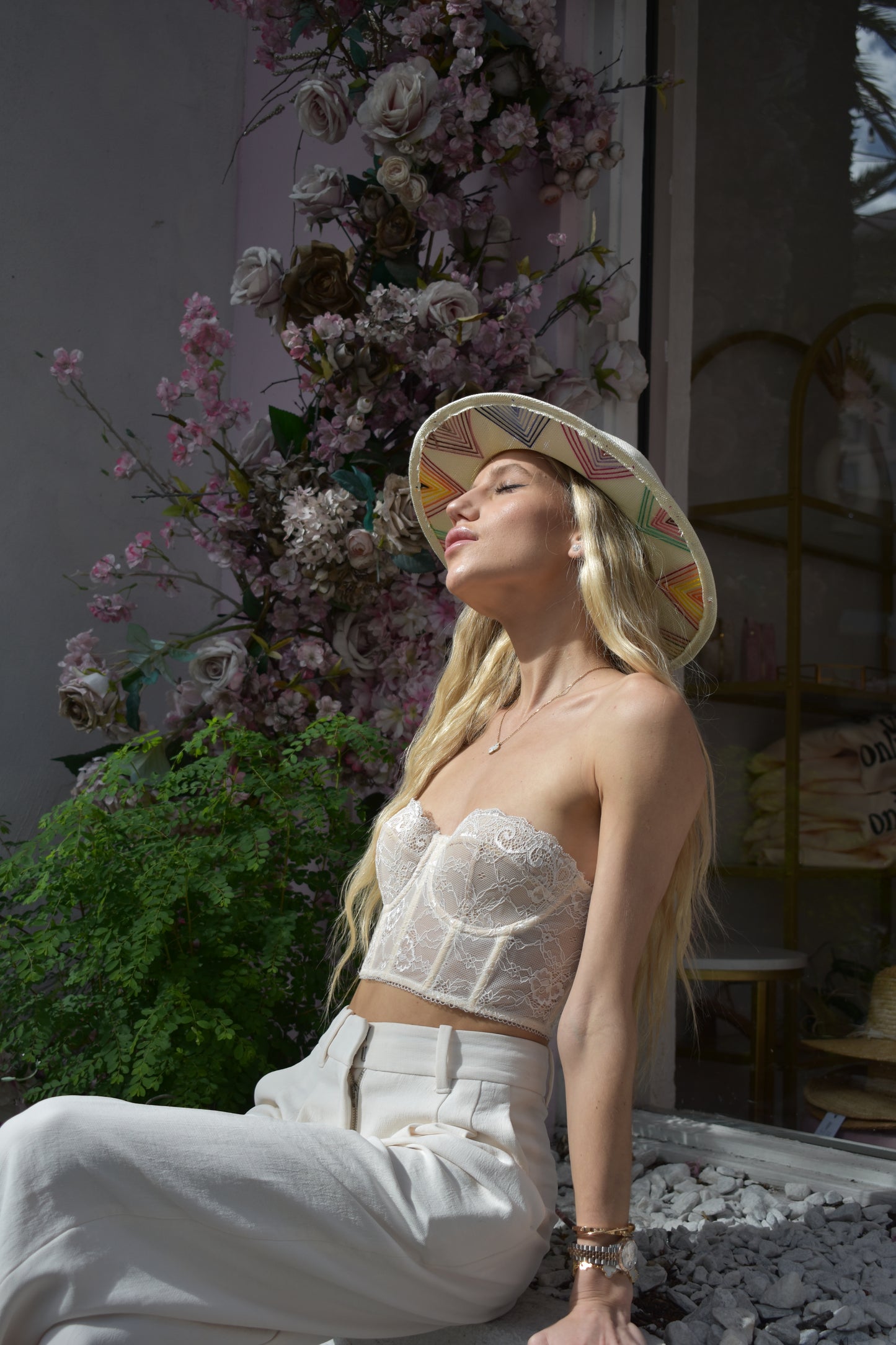 Tulum - White with White Band