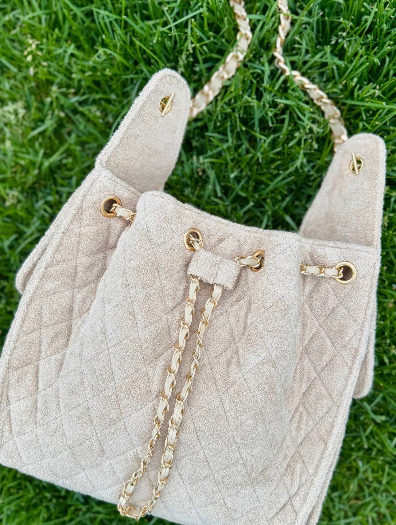 The Riviera Bucket Bag (Taupe)